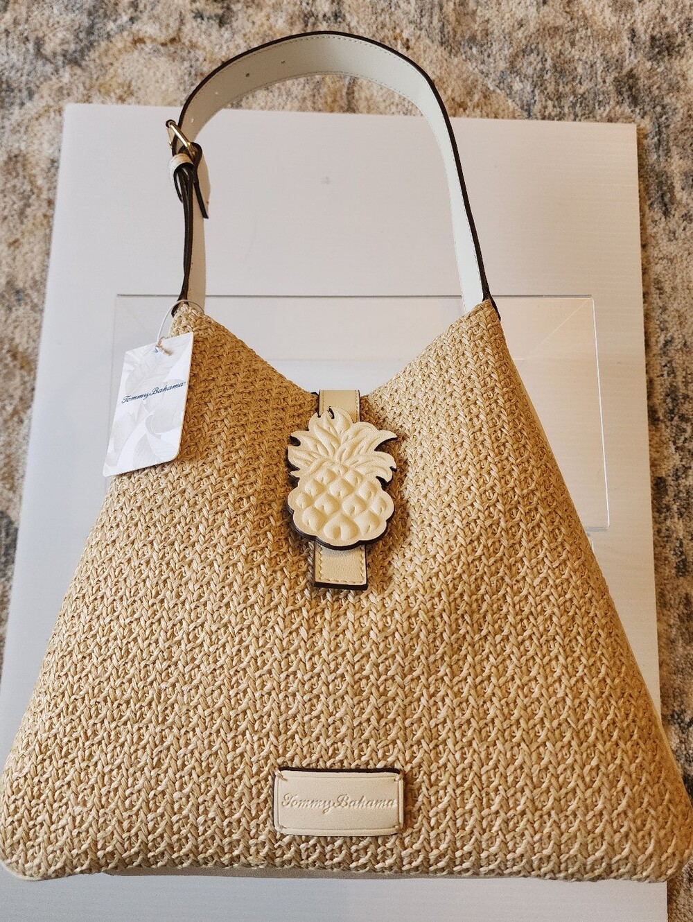 Tommy Bahama Tab Raffia Hobo Straw Bag with Pineapple Accent. NWT.